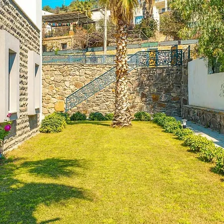 Villa Excellent 3br With Private Pool Gümüşlük