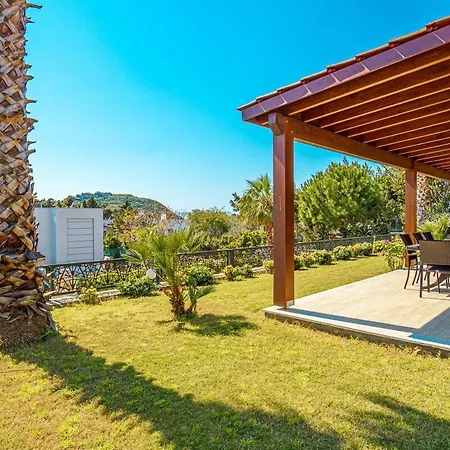 Excellent 3br With Private Pool Gümüşlük Villa *