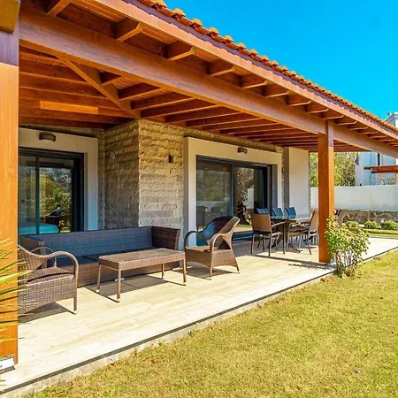 Excellent 3br With Private Pool Gümüşlük Villa *
